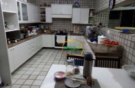 Apartamento com 3 dormitórios à venda, 295 m² por R$ 2.150.000,00 - Madalena - Recife/PE