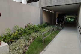 Apartamento com excelente localização na Madalena